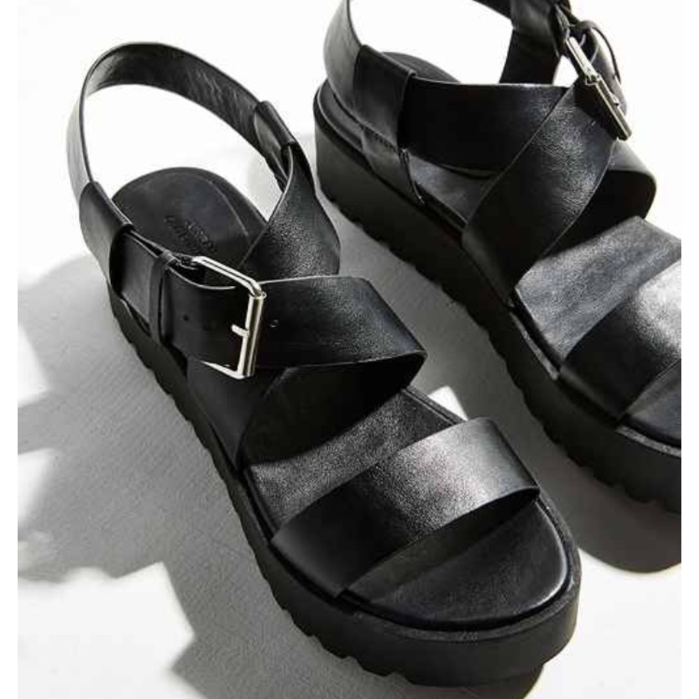 Black platform sandals